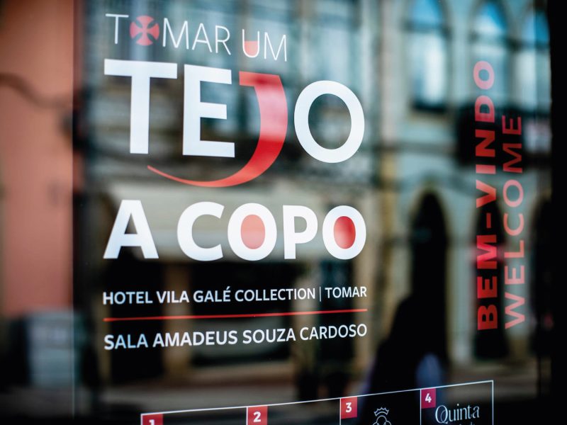 Qa presente tomar tejo copo capa